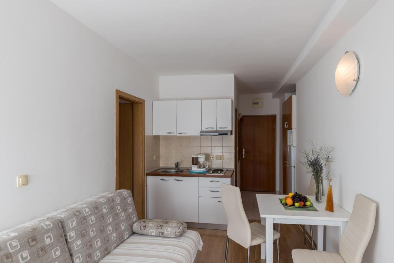 Apartments & Room Eva Slano Quarto foto